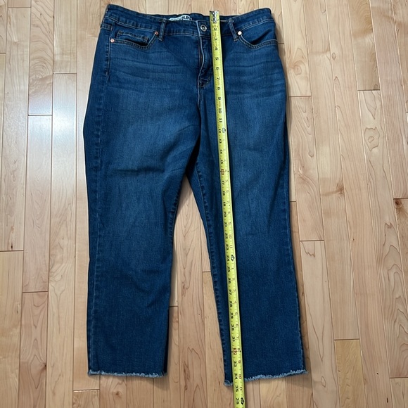 Codebleu - Picture 3 of 7